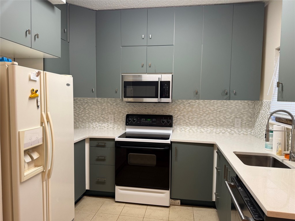 7575 Cambridge Street, Unit 2704 Houston, TX 77054 - Photo 10 of 28