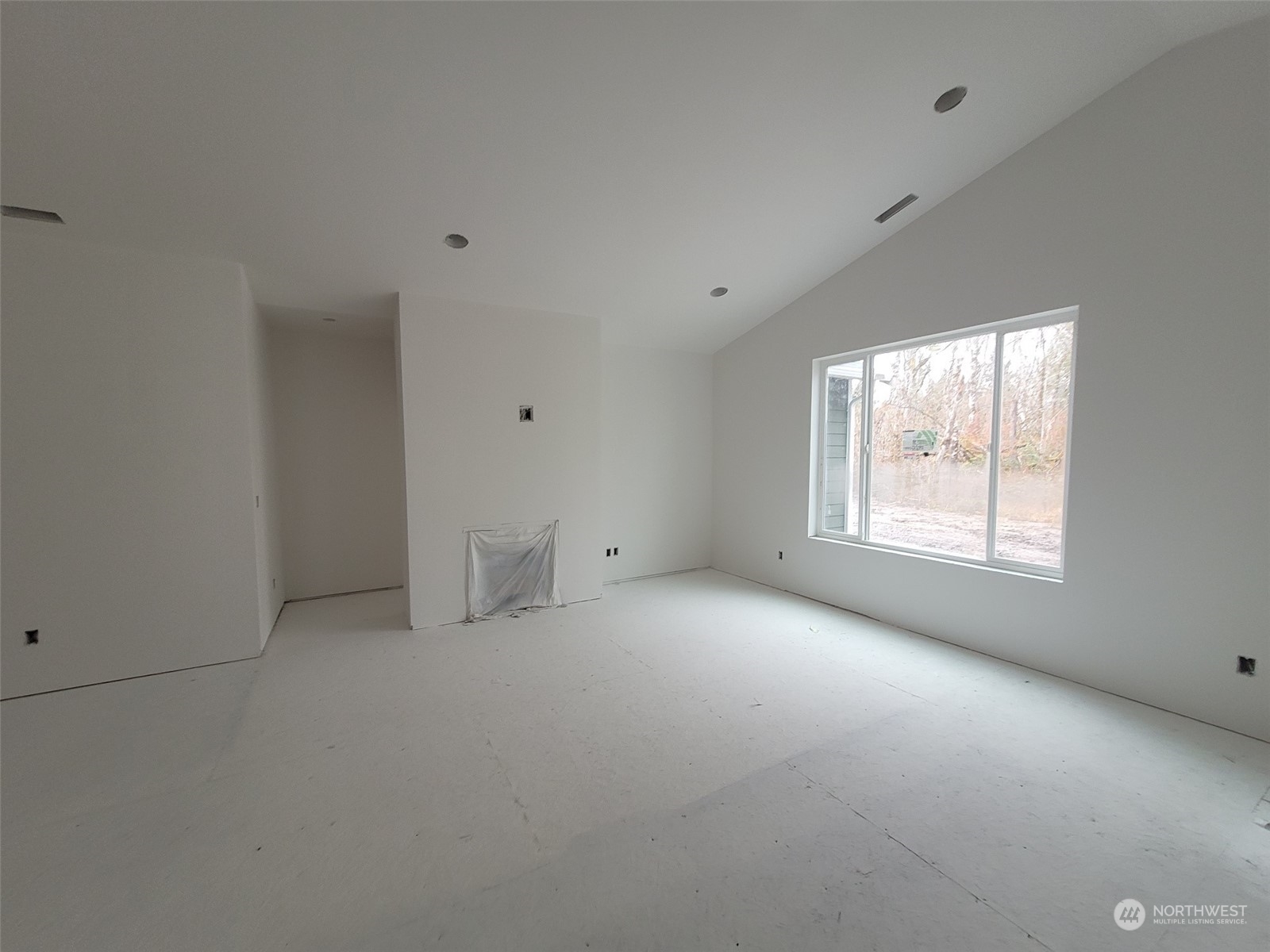 32 Roup Road Montesano, WA 98563 - Photo 12 of 20 an empty room with windows
