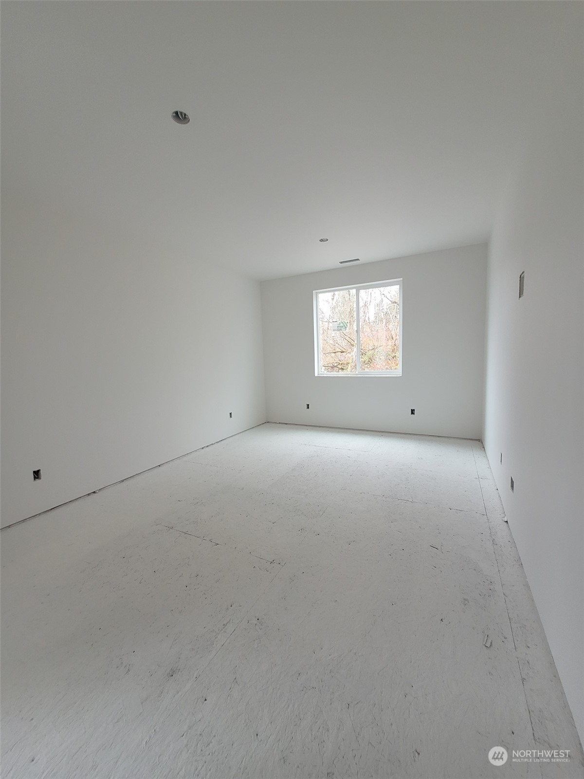 32 Roup Road Montesano, WA 98563 - Photo 13 of 20 an empty room with windows and windows