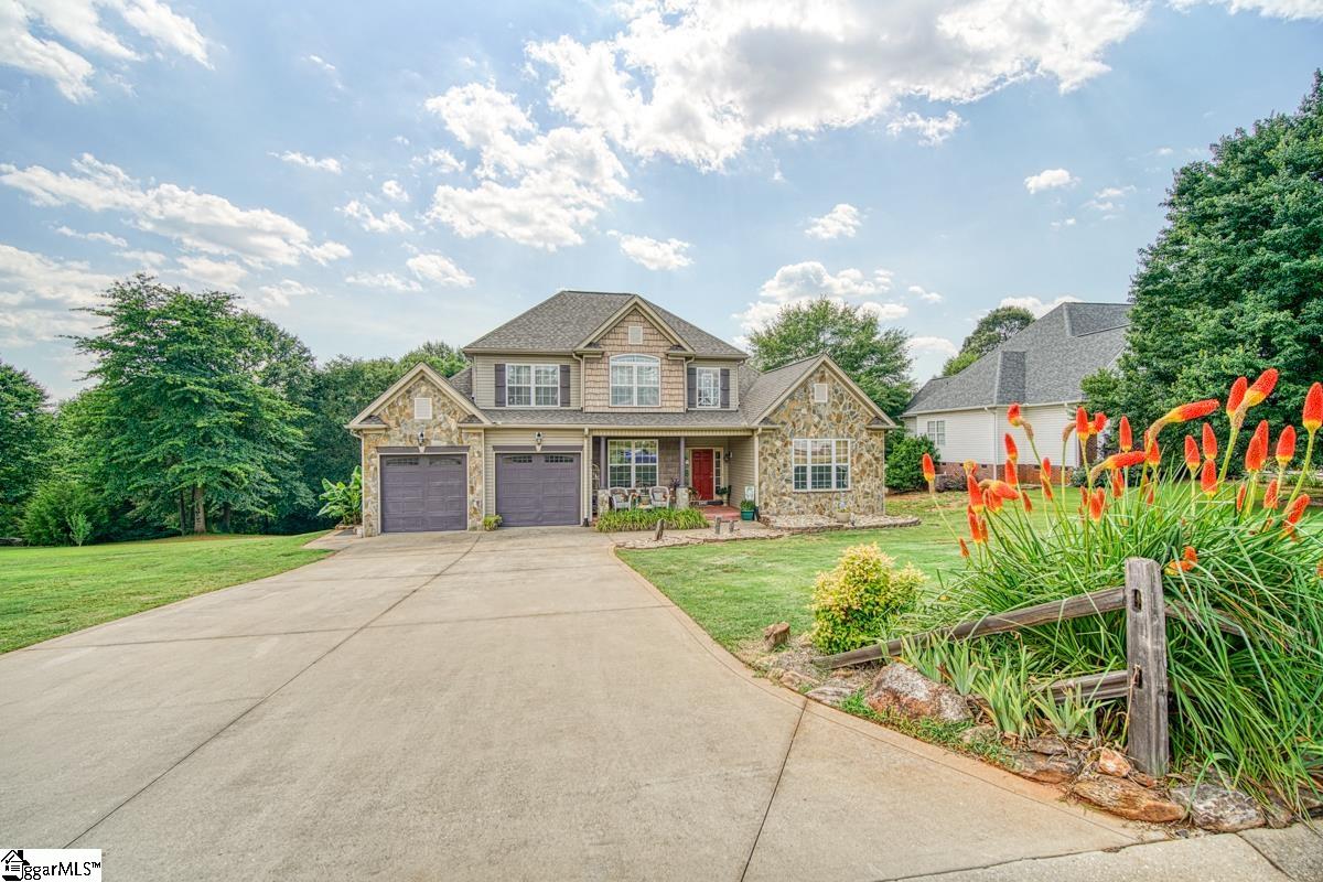 434 Tyger Ridge Lane Lyman, SC 29365 - Photo 2 of 36
