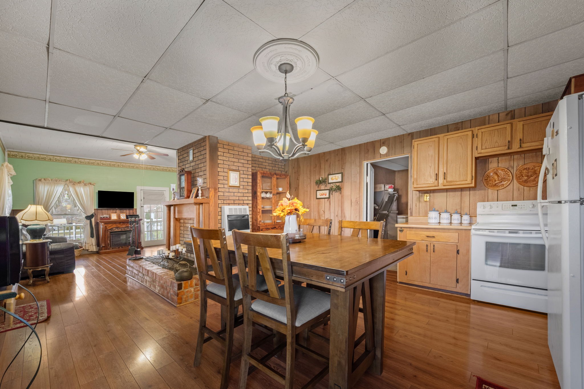 448 Elora Road Elora, TN 37328 - Photo 14 of 38