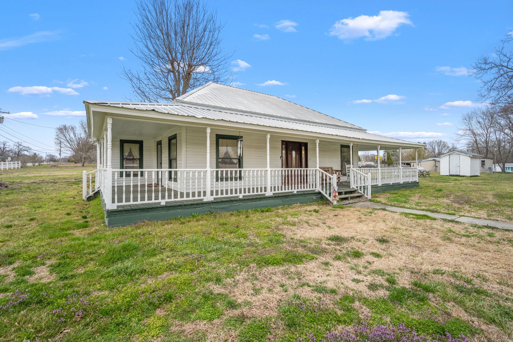 448 Elora Road Elora, TN 37328 - Photo 3 of 38