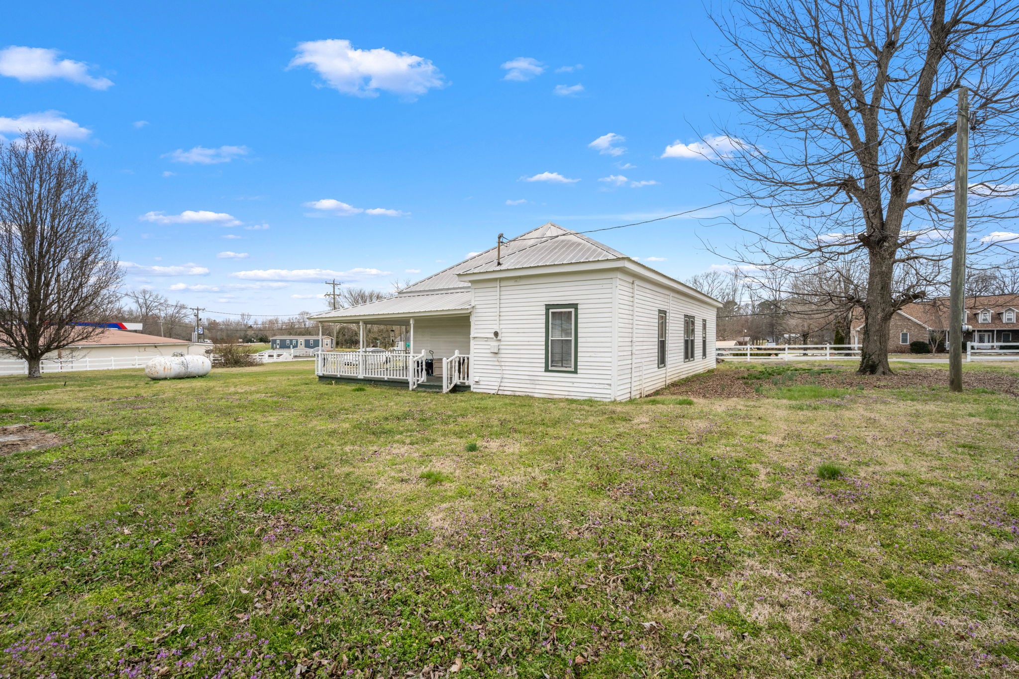 448 Elora Road Elora, TN 37328 - Photo 31 of 38