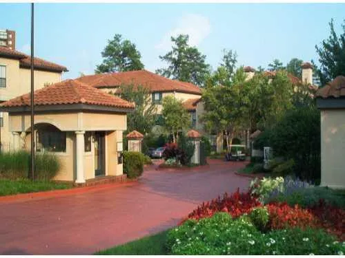 $1,525 | 3777 Peachtree Road Northeast, Unit 1035, Atlanta, GA 30319