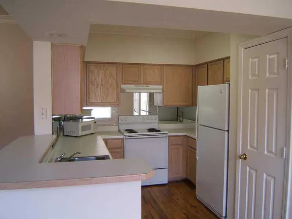 $1,525 | 3777 Peachtree Road Northeast, Unit 1035, Atlanta, GA 30319