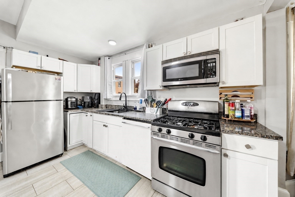 32 Irwin Street Winthrop, MA 02152 - Photo 2 of 38