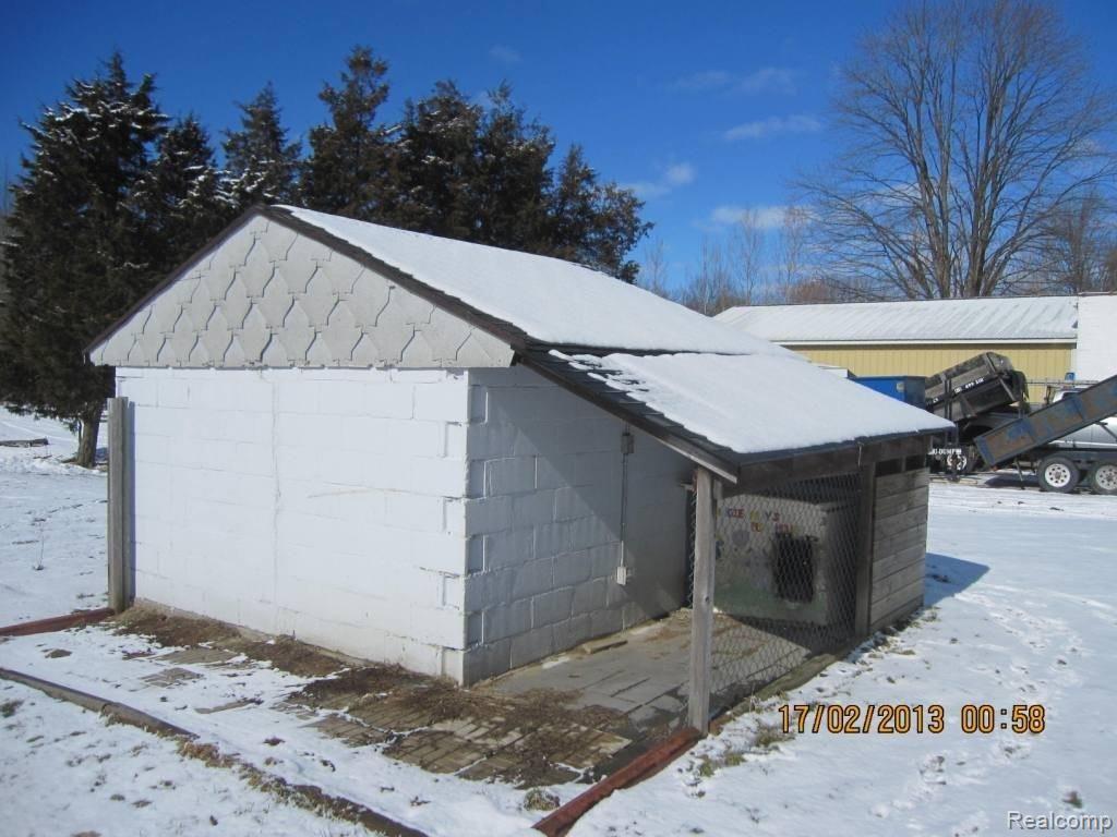 7188 Marsh Road Marine City, MI 48039 - Photo 11 of 16 10.JPG