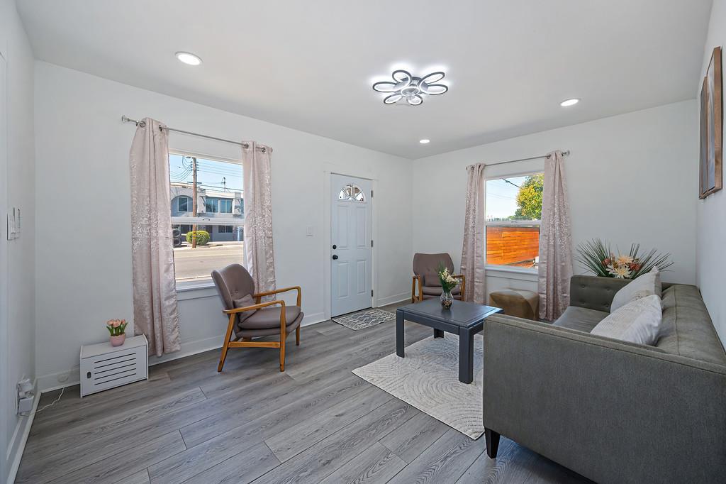 2820 Fruitridge Road Sacramento, CA 95820 - Photo 14 of 68