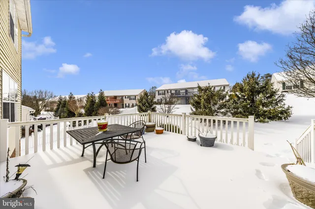 $399,750 | 7523 Seneca Ridge Drive, York, PA 17403