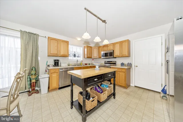 $399,750 | 7523 Seneca Ridge Drive, York, PA 17403