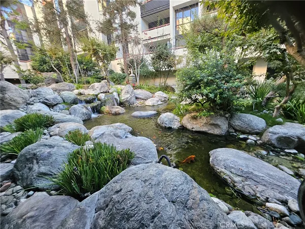 $2,890 | 222 South Central Avenue, Los Angeles, CA 90012