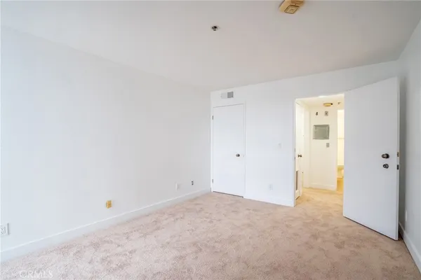 $2,790 | 222 South Central Avenue, Los Angeles, CA 90012