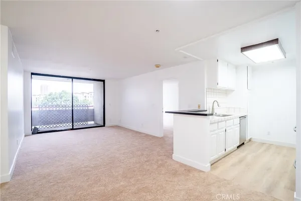$2,790 | 222 South Central Avenue, Los Angeles, CA 90012