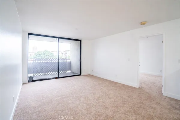 $2,890 | 222 South Central Avenue, Los Angeles, CA 90012