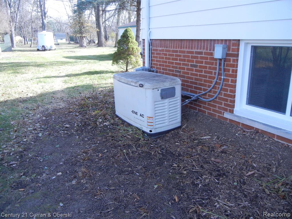 15978 Merriman Road Livonia, MI 48154 - Photo 30 of 34 Gallery Image 30
