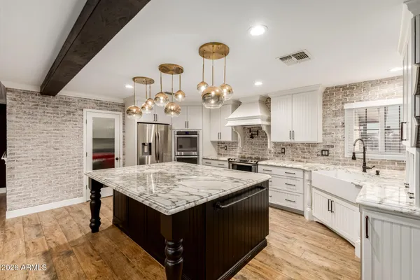 $780,000 | 5302 West Greenway Road, Glendale, AZ 85306