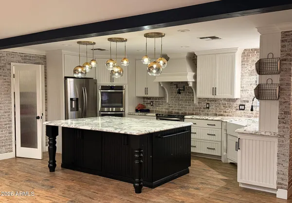 $780,000 | 5302 West Greenway Road, Glendale, AZ 85306