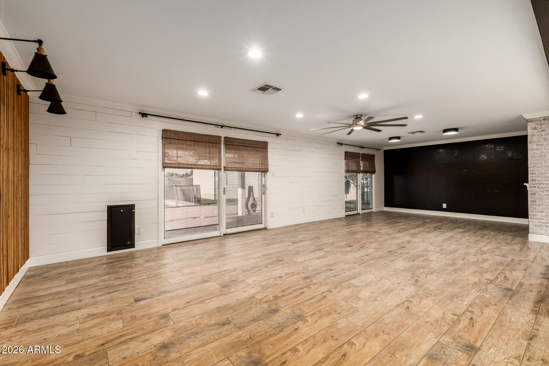 5302 West Greenway Road Glendale, AZ 85306 - Photo 9 of 40 09 Greenway