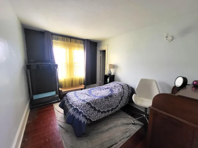 $219,999 | 1008 71st Street, Kenosha, WI 53143