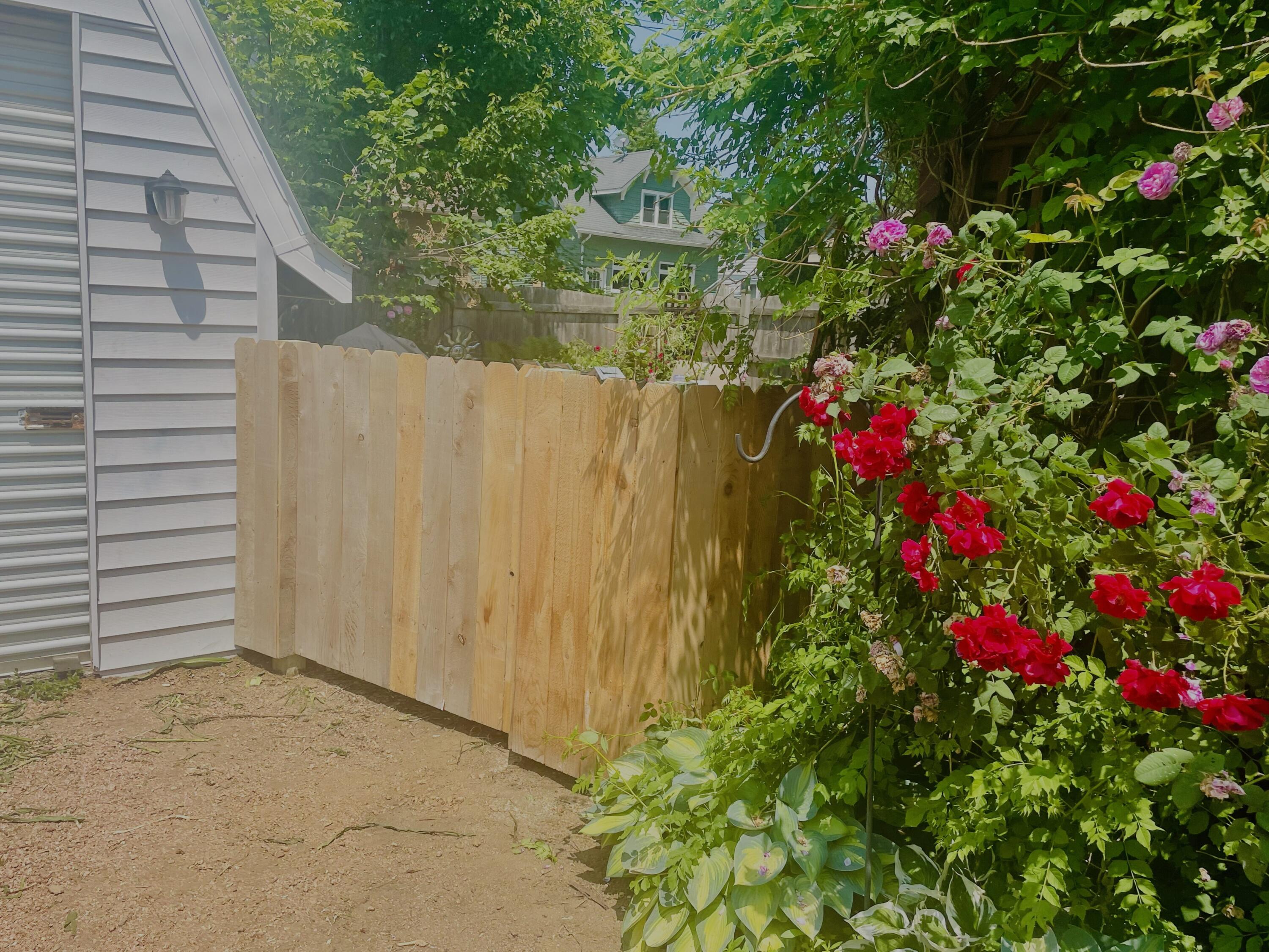 1008 71st Street Kenosha, WI 53143 - Photo 3 of 24 Flowers