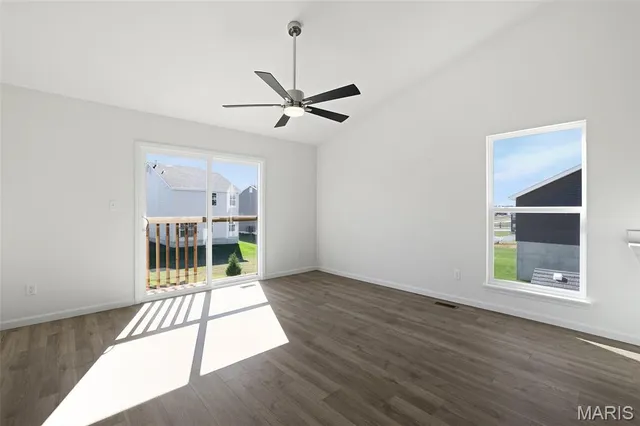 $325,635 | 90 Town Ctr Court, Foristell, MO 63348