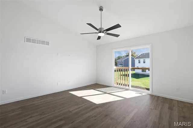 $325,635 | 90 Town Ctr Court, Foristell, MO 63348