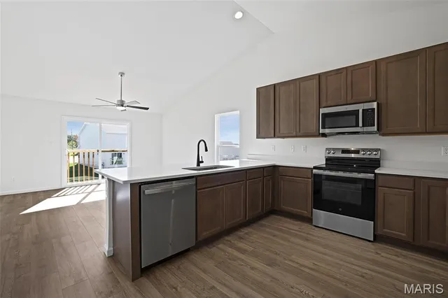 $325,635 | 90 Town Ctr Court, Foristell, MO 63348