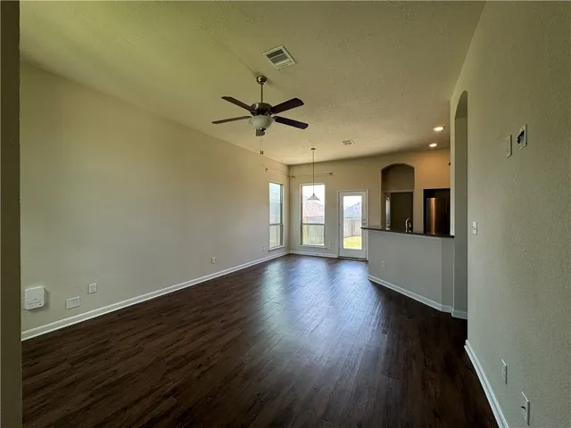 $1,850 | 2111 Dumfries Drive, Bryan, TX 77807