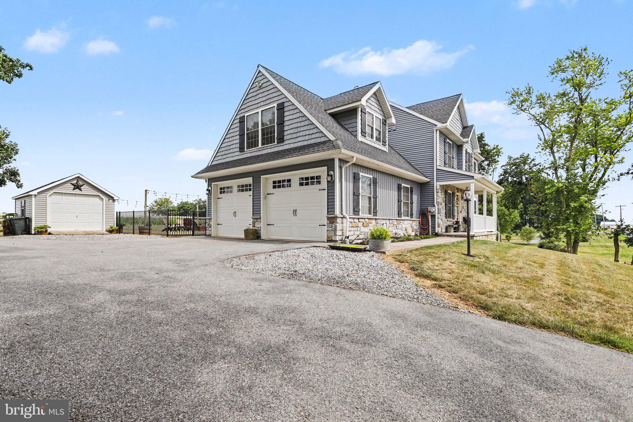789 Colebrook Road Mount Joy, PA 17552 - Photo 4 of 44