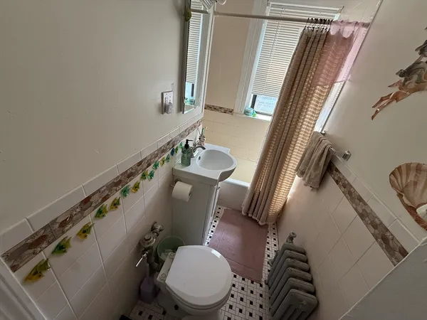 $3,300 | 2003 Commonwealth Avenue, Unit 8, Boston, MA 02135