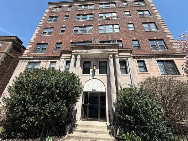$3,300 | 2003 Commonwealth Avenue, Unit 8, Boston, MA 02135