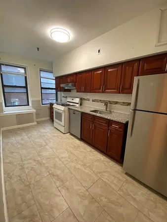$3,650 | 2003 Commonwealth Avenue, Unit 8, Boston, MA 02135