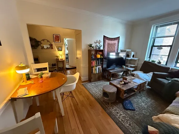 $3,300 | 2003 Commonwealth Avenue, Unit 8, Boston, MA 02135