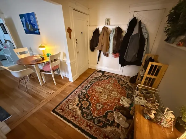 $3,300 | 2003 Commonwealth Avenue, Unit 8, Boston, MA 02135