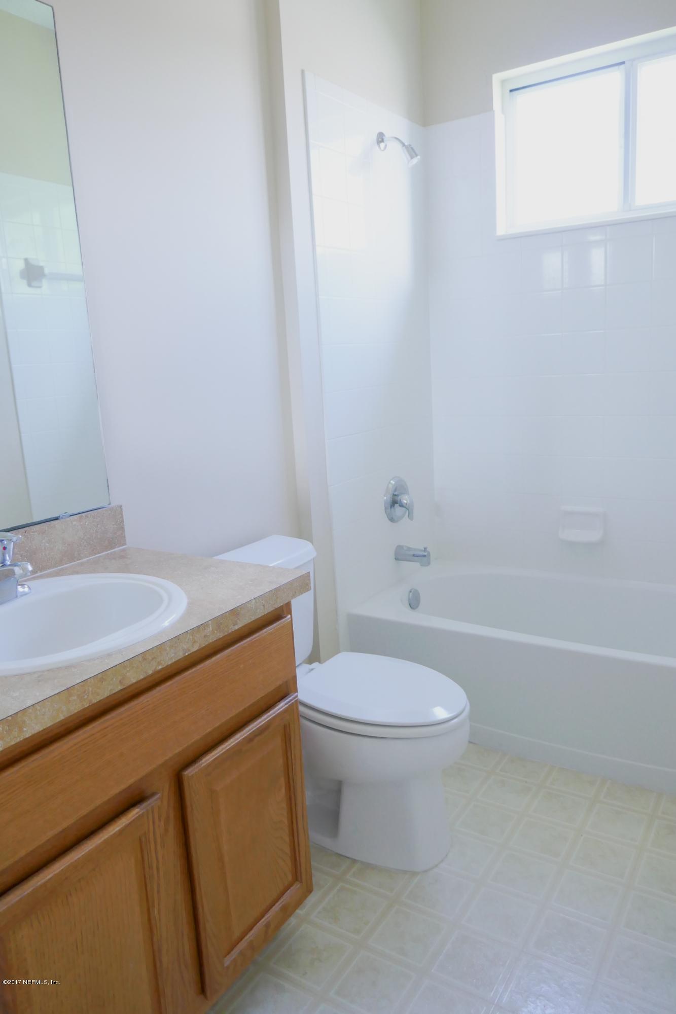 14534 Millhopper Road Jacksonville, FL 32258 - Photo 21 of 23 Upstairs bath