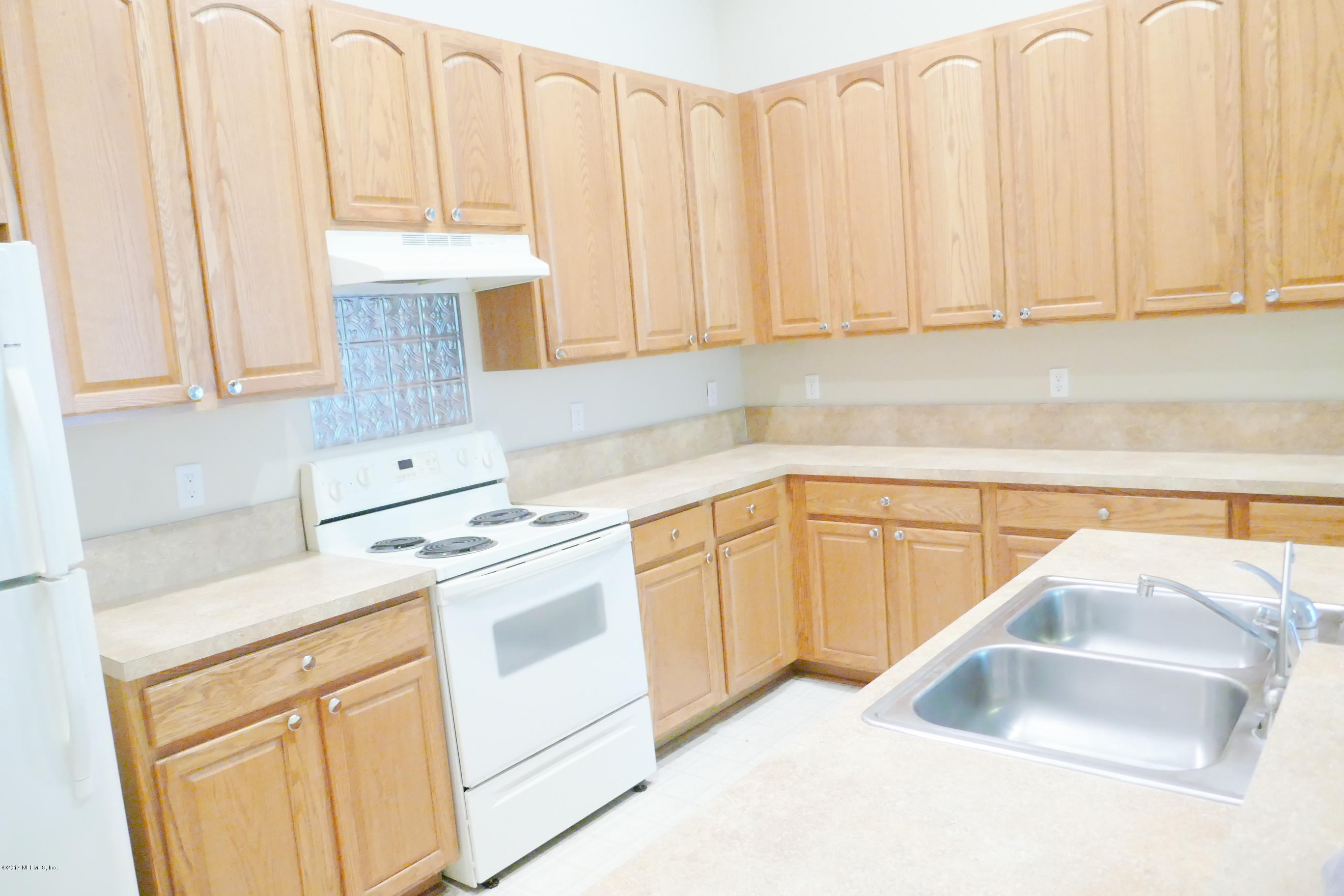 14534 Millhopper Road Jacksonville, FL 32258 - Photo 8 of 23 Kitchen