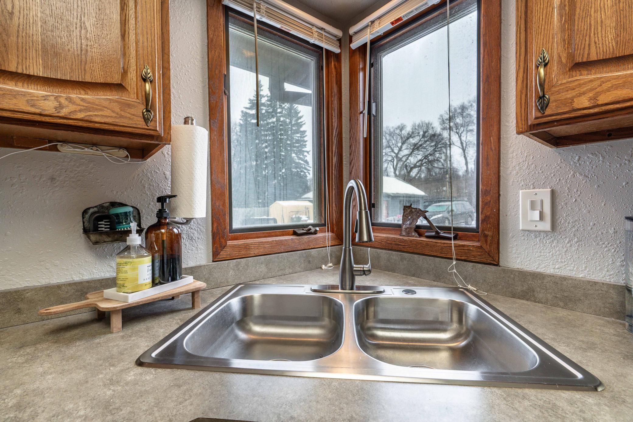 412 West Summit Avenue Fergus Falls, MN 56537 - Photo 29 of 80