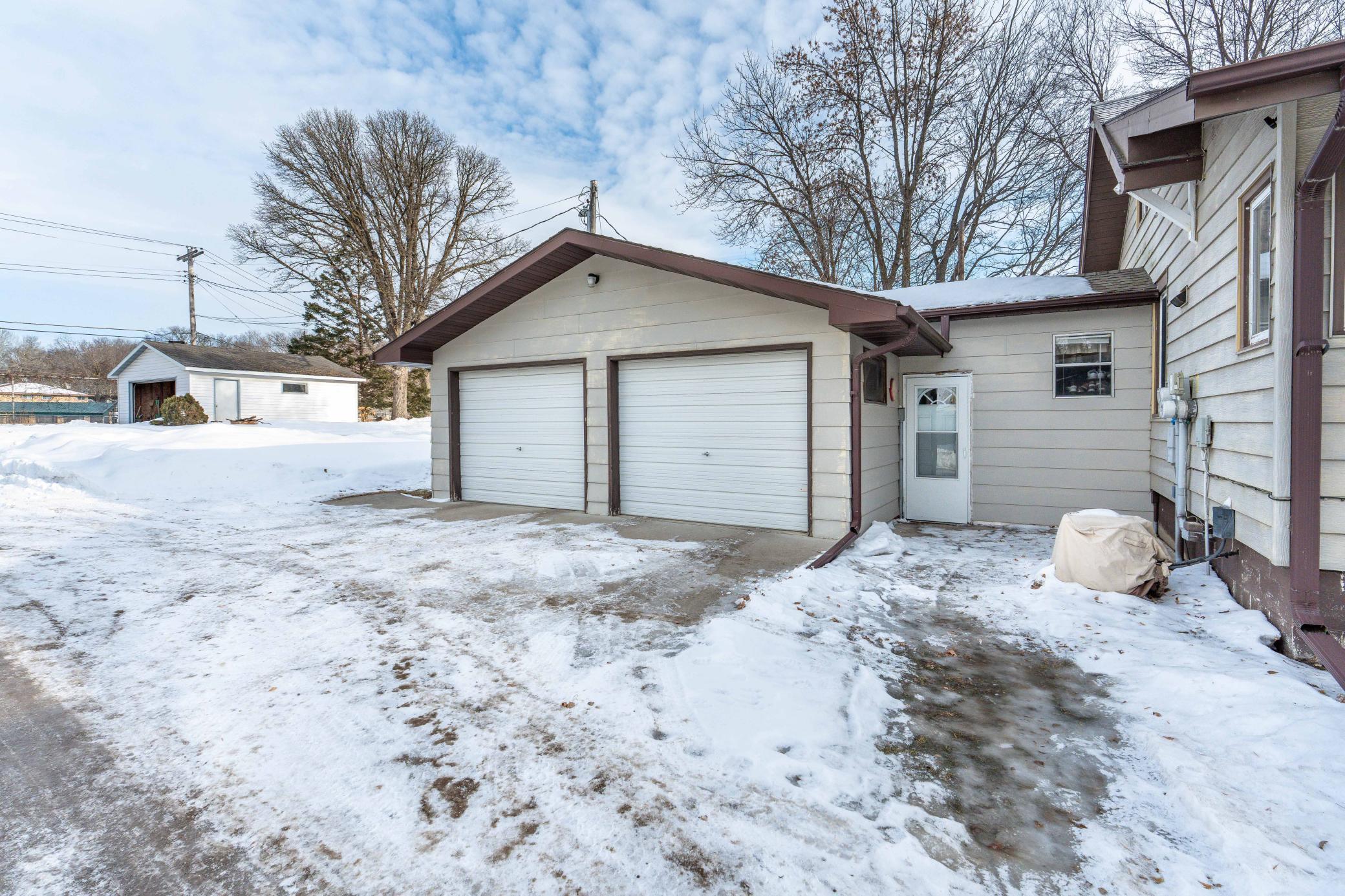 412 West Summit Avenue Fergus Falls, MN 56537 - Photo 8 of 80