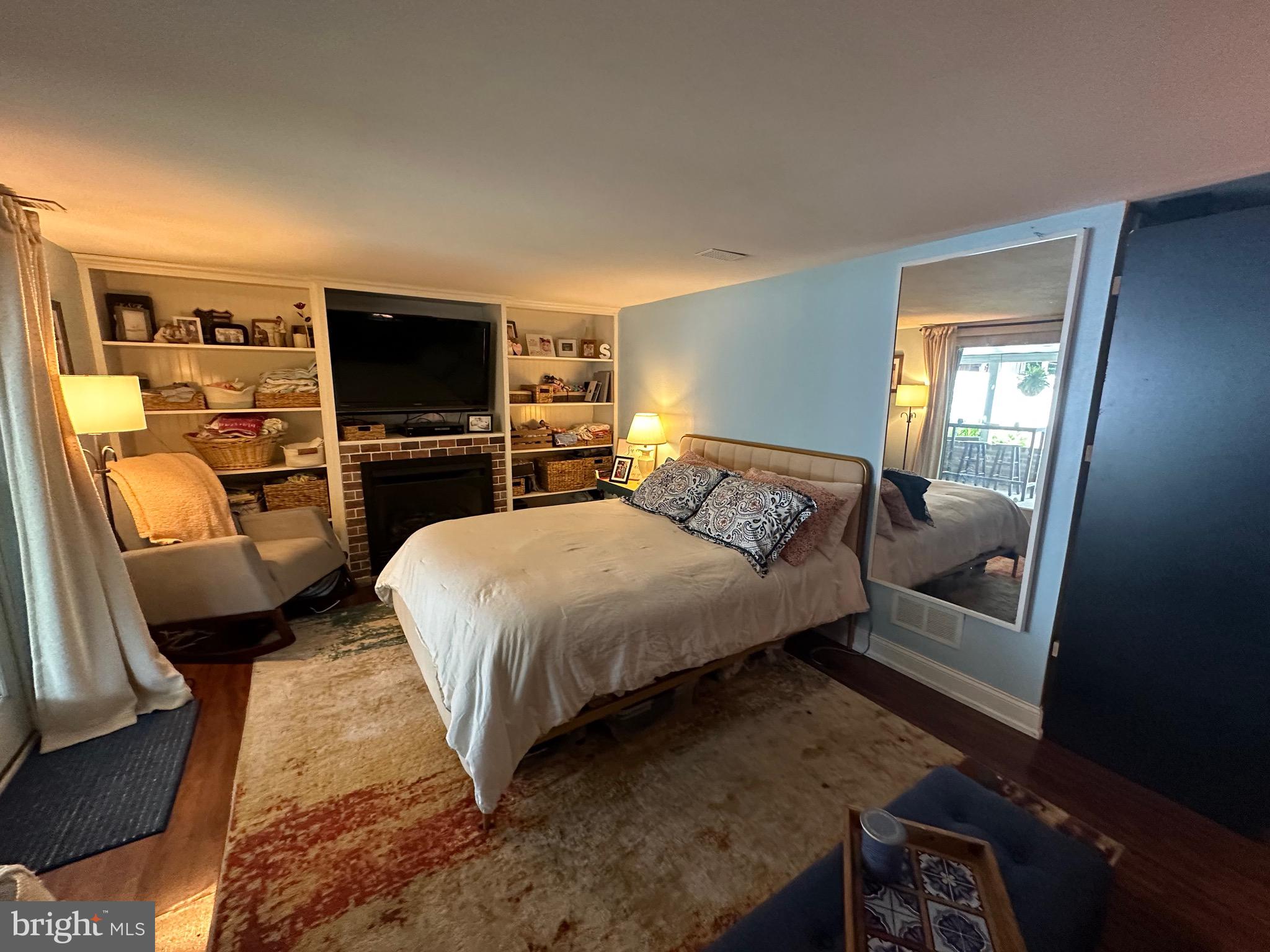 214 Wickley Road Philadelphia, PA 19154 - Photo 17 of 25 Gallery Image 17