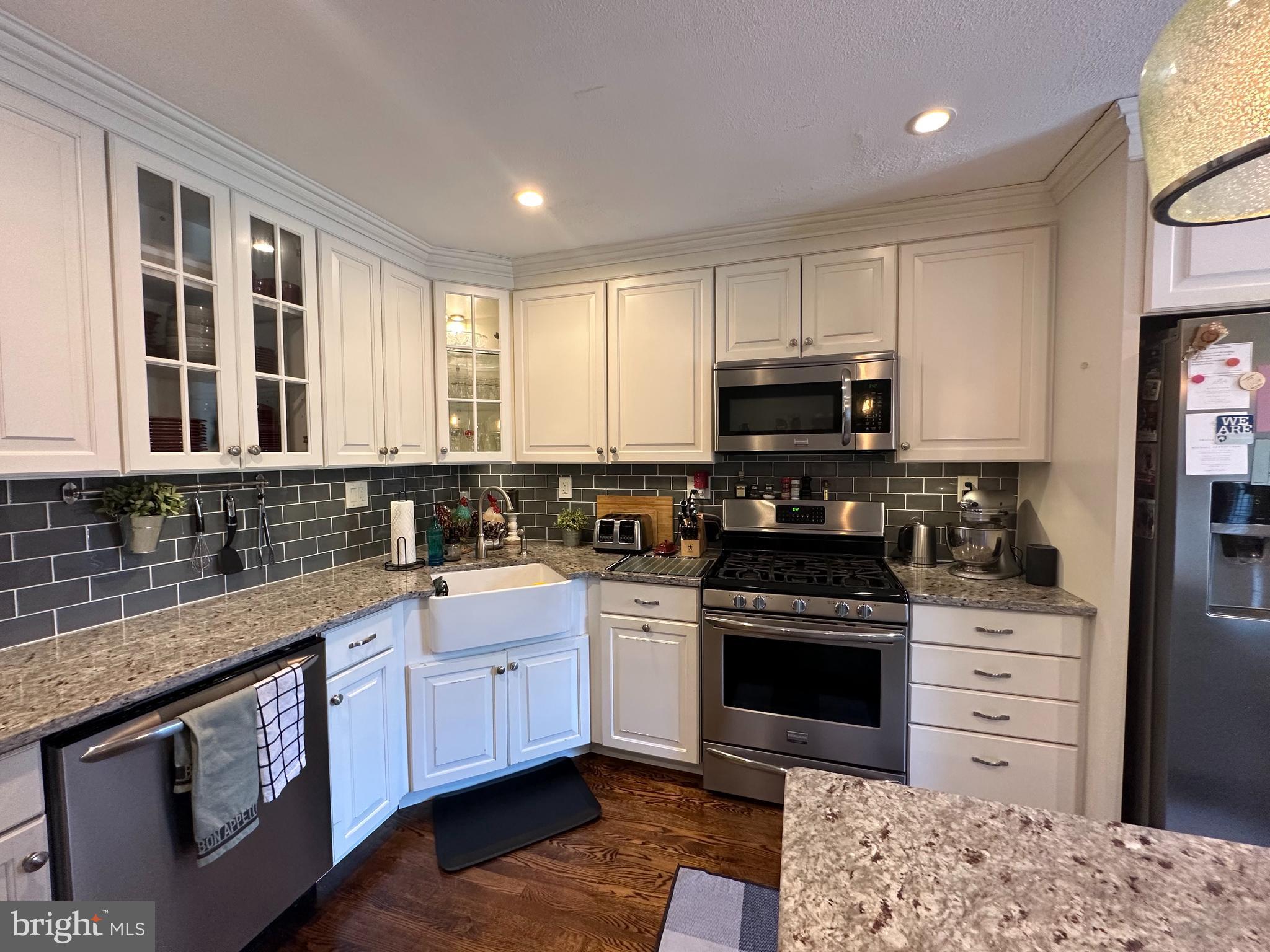 214 Wickley Road Philadelphia, PA 19154 - Photo 2 of 25 Gallery Image 2