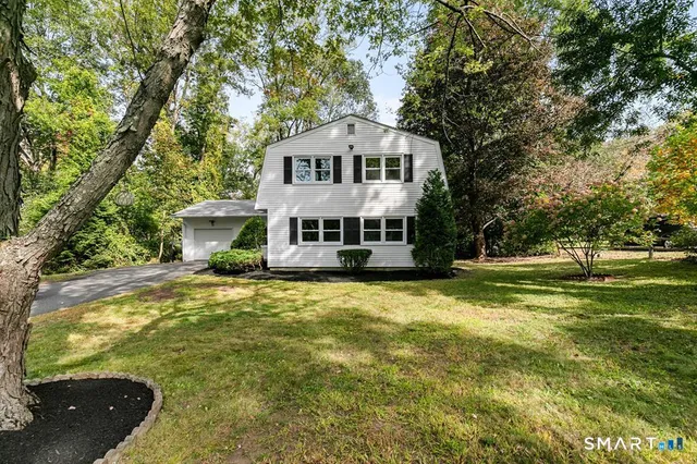 $464,900 | 31 Sterling Drive, New Milford, CT 06776