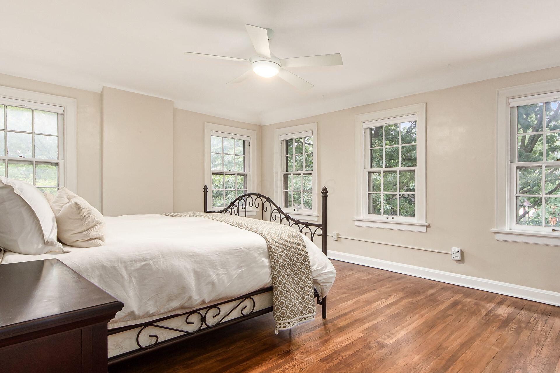 1896 Guilford Road Columbus, OH 43221 - Photo 23 of 42 Front Bedroom