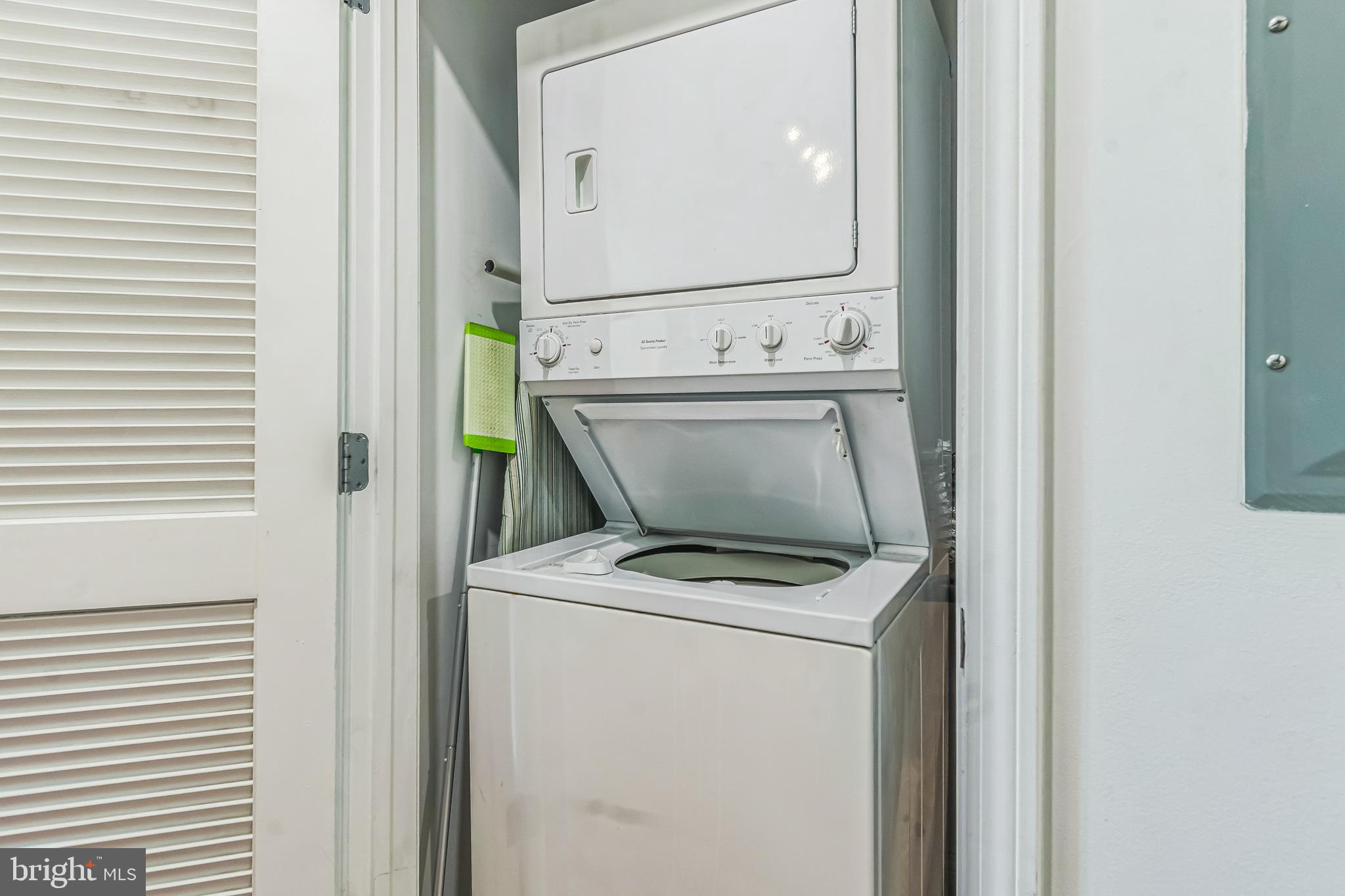 1391 Pennsylvania Ave. Southeast, Unit 325 Washington, DC 20003 - Photo 14 of 23