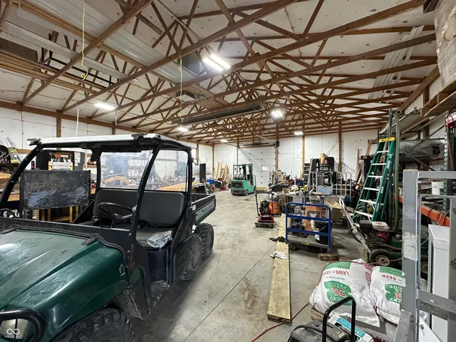 $799,900 | 6889 East Us Highway, Rockville, IN 47872