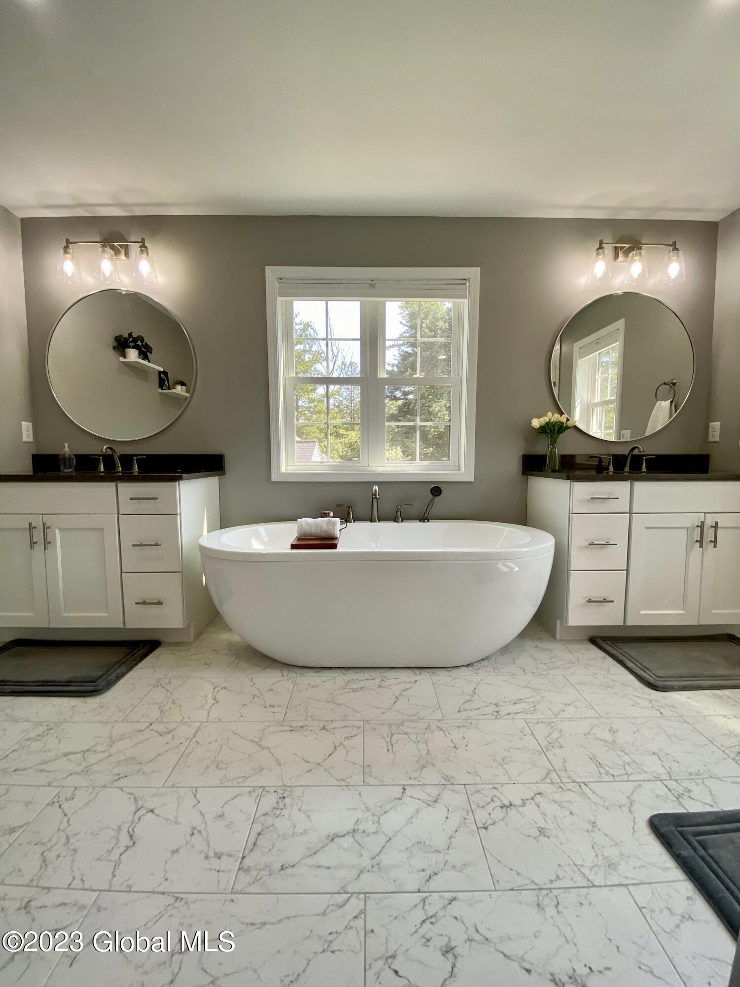 943 Pearse Road Niskayuna, NY 12309 - Photo 24 of 48 24