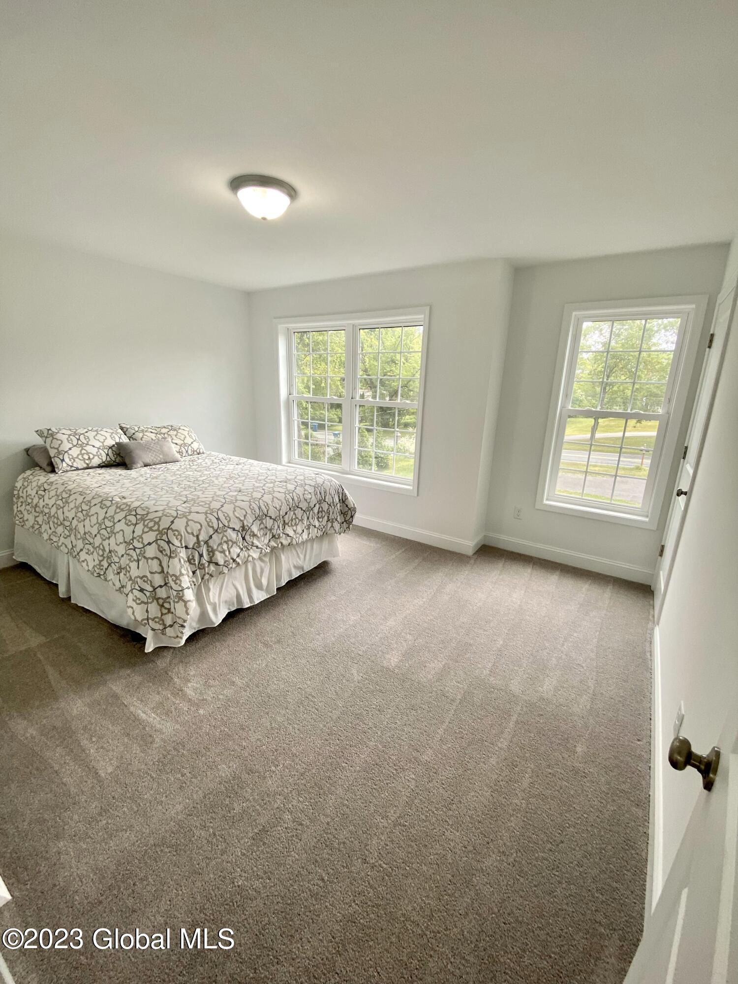 943 Pearse Road Niskayuna, NY 12309 - Photo 33 of 48 33