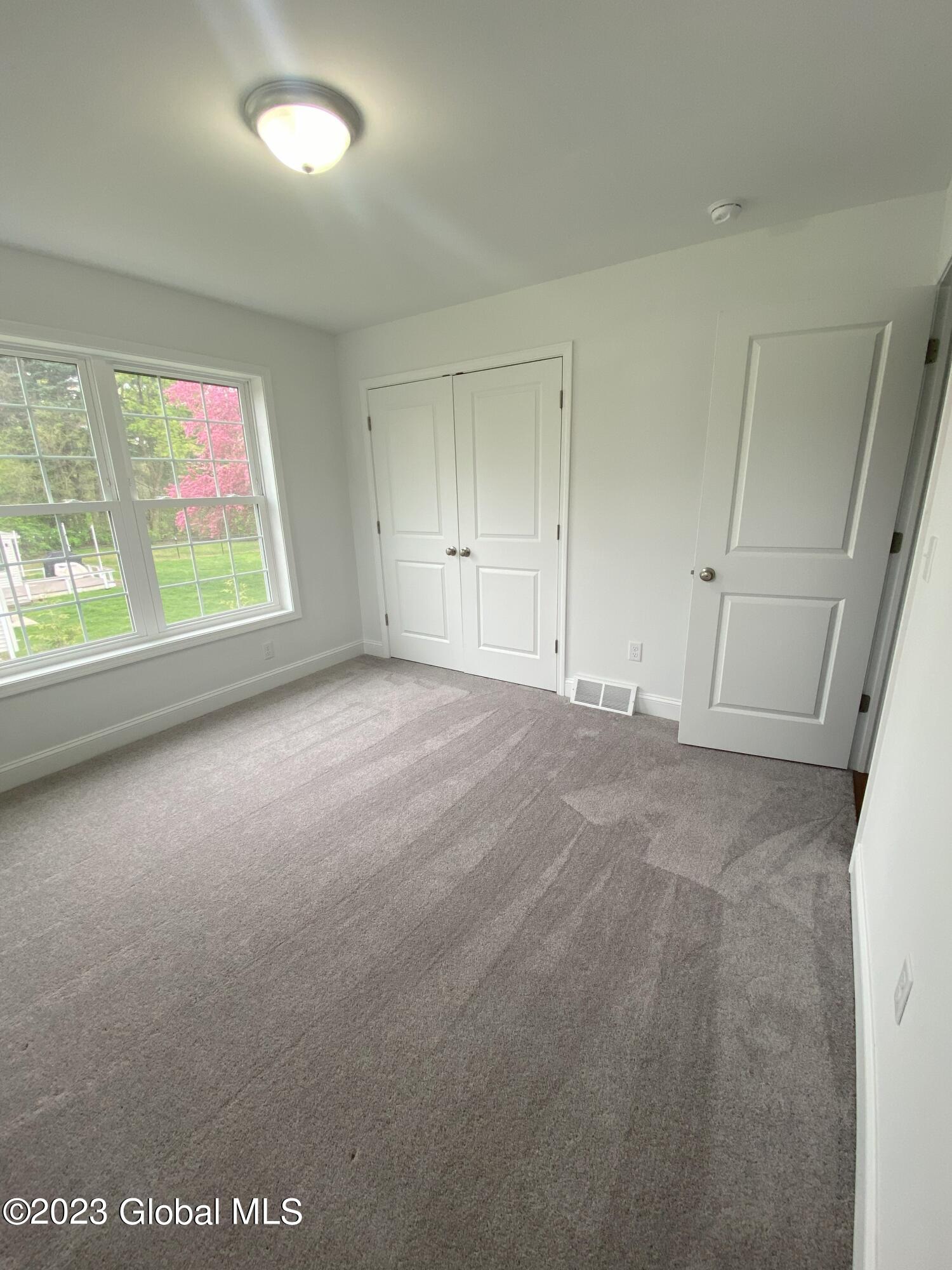 943 Pearse Road Niskayuna, NY 12309 - Photo 35 of 48 35