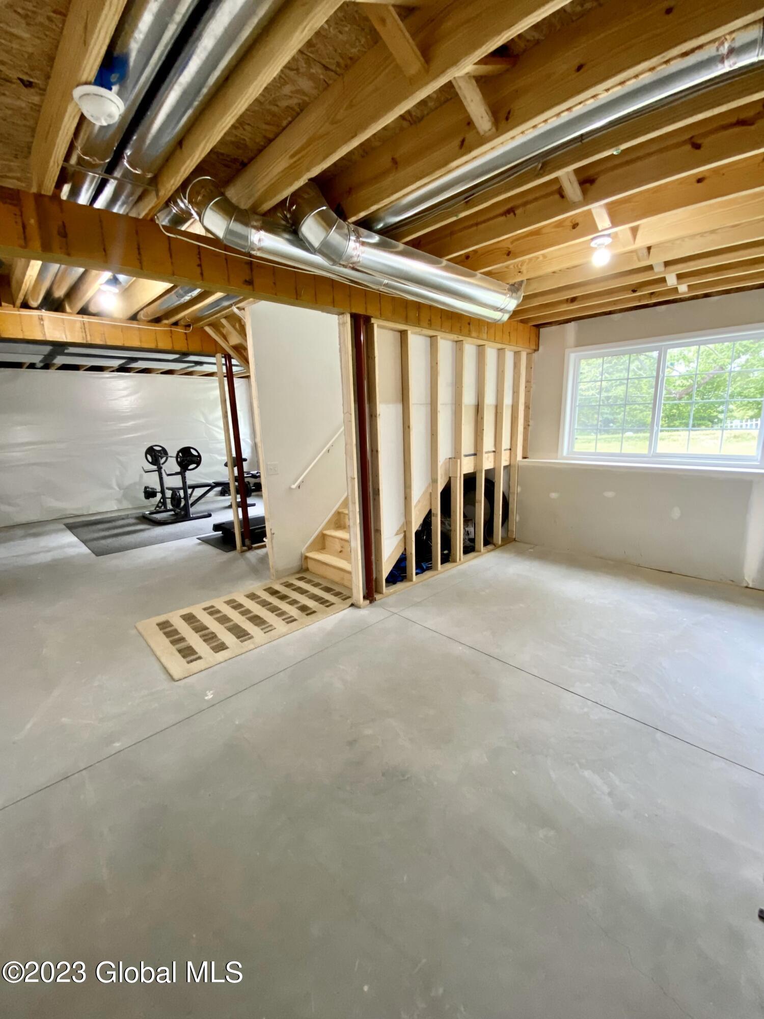 943 Pearse Road Niskayuna, NY 12309 - Photo 40 of 48 40