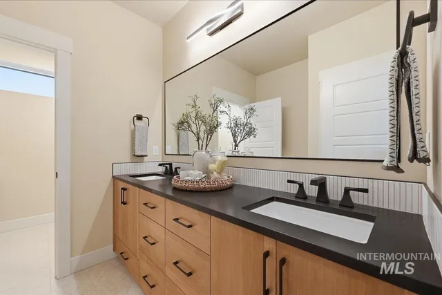 $935,000 | 7818 West Flathead Lk Street, Eagle, ID 83616