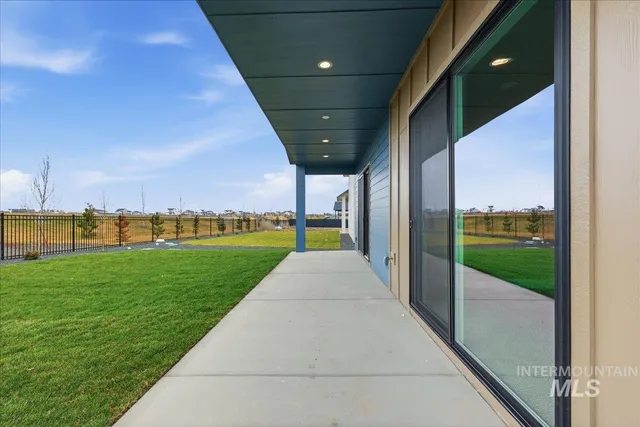 $935,000 | 7818 West Flathead Lk Street, Eagle, ID 83616